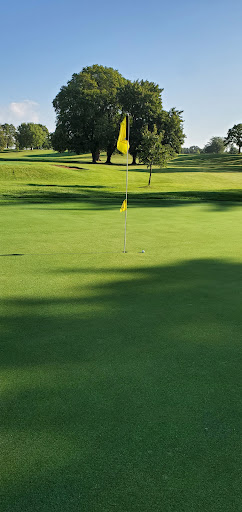 Golf Course «Browns Lake Golf Course», reviews and photos, 932 Browns Lake Dr, Burlington, WI 53105, USA