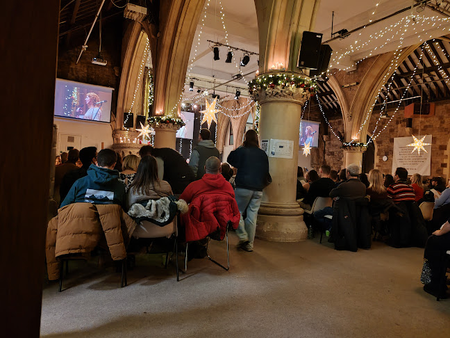 Comments and reviews of Woodlands Church