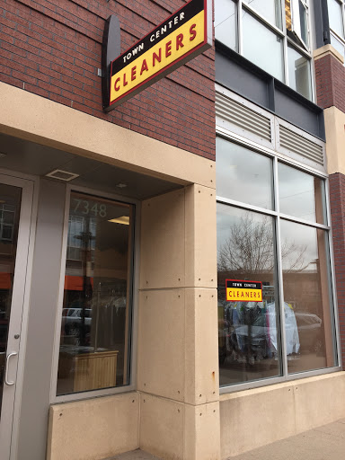 Dry Cleaner «Environmental Friendly Clean», reviews and photos, 7350 E 29th Ave #703, Denver, CO 80238, USA