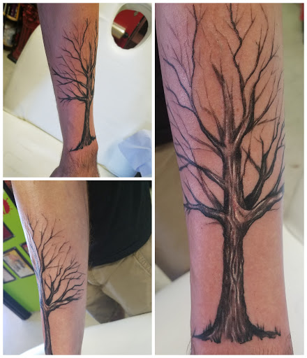 Find lipstick tattoo ideas for your next unique tattoo in Kingsport at Ink-a-zoid Tattoos & Piercings