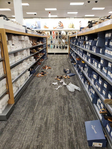 Department Store «Target», reviews and photos, 2701 Lawndale Dr, Greensboro, NC 27408, USA