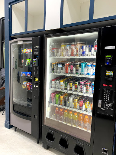 Dry Cleaner «OASIS/ DRY CLEANER & LAUNDROMAT», reviews and photos, 84 N Grant Ave, American Fork, UT 84003, USA