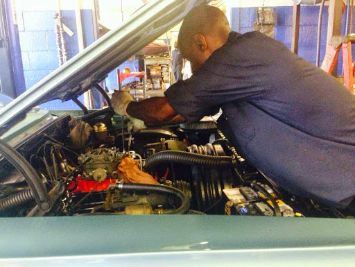 Auto Repair Shop «Weber Road Auto Service», reviews and photos, 1100 E Weber Rd, Columbus, OH 43211, USA