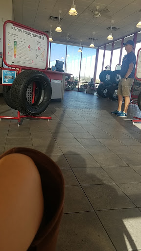 Tire Shop «Discount Tire Store - Mesa, AZ», reviews and photos, 2030 S Country Club Dr, Mesa, AZ 85210, USA