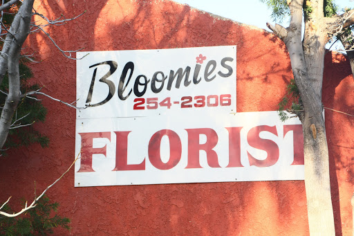 Florist «Bloomies Florist», reviews and photos, 23210 Lyons Ave, Newhall, CA 91321, USA