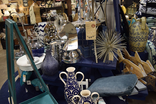 Furniture Store «DOCK 86», reviews and photos, 3201 Country Dr, Little Canada, MN 55117, USA