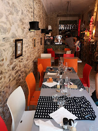 Atmosphère du Restaurant POPPY & LUCKY à Saint-Ambroix - n°3