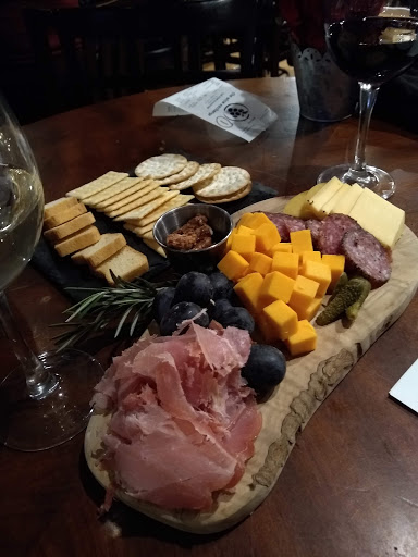 Wine Store «The Wine Exchange», reviews and photos, 1 Illinois St # 120, St Charles, IL 60174, USA