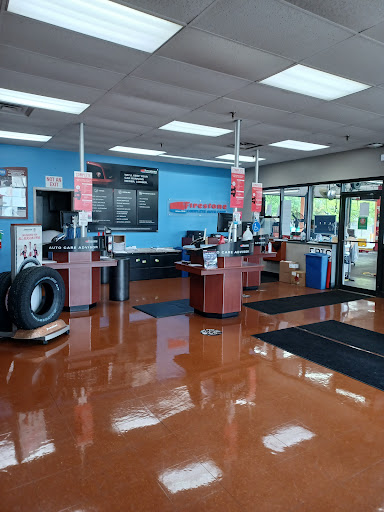 Tire Shop «Firestone Complete Auto Care», reviews and photos, 1960 Irving Park Rd, Hanover Park, IL 60133, USA