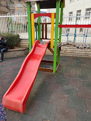 Kids playground (Малка детска площадка)