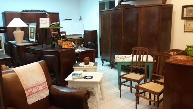 Jorge Viera Muebles Antigüedades Remates - Tienda de muebles