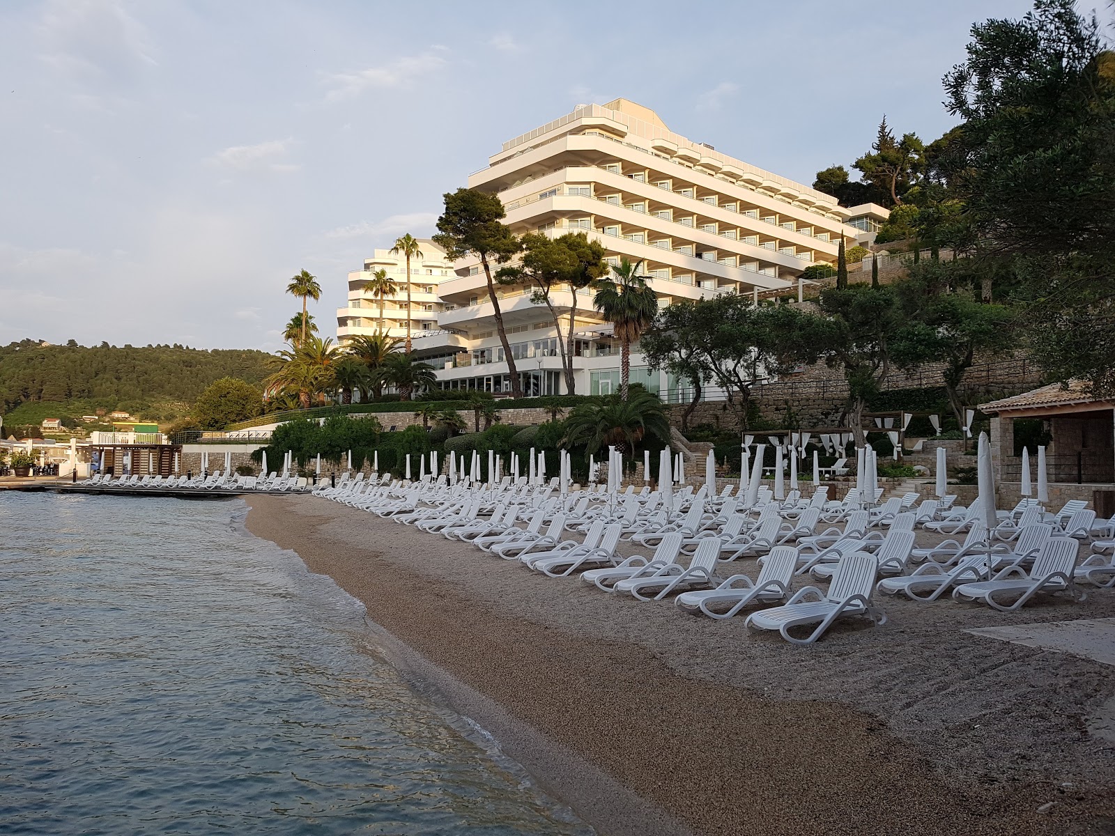 Foto af Stranden Otok Sipan II hotelområde