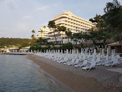 Otok Sipan II Plajı'in fotoğrafı ve yerleşim