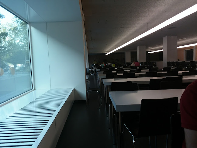 ZHB Luzern - Uni/PH Gebäude - Buchhandlung