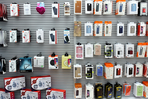 Telecommunications Service Provider «Verizon Authorized Retailer - IM Wireless», reviews and photos, 15 Franklin Village Drive, Franklin, MA 02038, USA