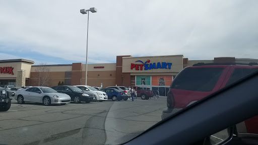 Pet Supply Store «PetSmart», reviews and photos, 3439 Princeton Rd, Hamilton, OH 45011, USA