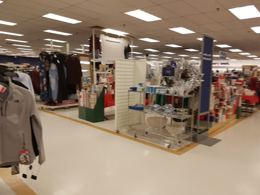 Shopping Mall «Blue Star Shopping Center», reviews and photos, 1701 US-22, Watchung, NJ 07069, USA