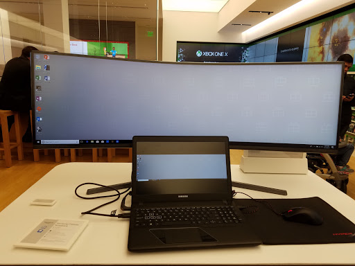 Computer Store «Microsoft Store - Tysons Corner Center», reviews and photos, 1961 Chain Bridge Rd, Tysons, VA 22102, USA