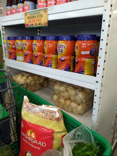 Grocery Store «Patel Brothers», reviews and photos, 830 W Golf Rd, Schaumburg, IL 60194, USA