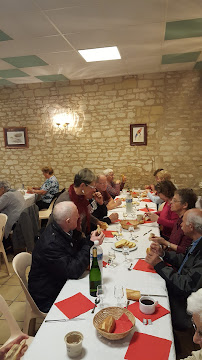 Atmosphère du Restaurant Le Bar des Amis à Bretoncelles - n°2