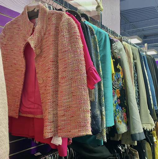 Thrift Store «Wings Resale Store», reviews and photos, 8349 W Golf Rd, Niles, IL 60714, USA