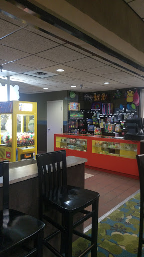 Bowling Alley «Royal Pin Leisure Center», reviews and photos, 1010 US-31, Greenwood, IN 46143, USA