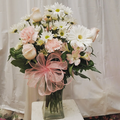 Florist «Sacalis Florist», reviews and photos, 575 Broadway, Bayonne, NJ 07002, USA