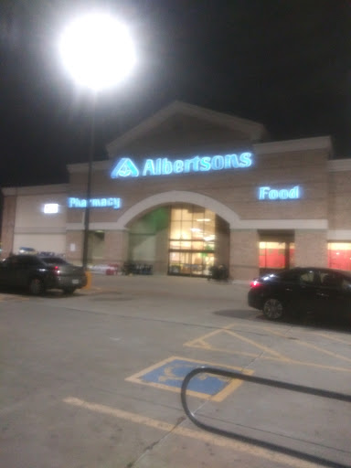 Grocery Store «Albertsons», reviews and photos, 215 N Carrier Pkwy, Grand Prairie, TX 75050, USA