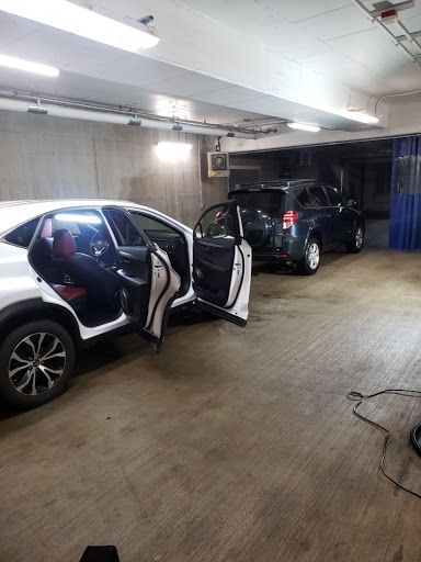 Inside Out Express Car Wash en Cleveland
