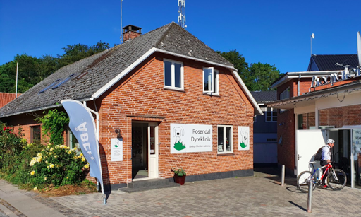 Rosendal Dyreklinik Samsø og butik Vovbehov in Samsø Municipality, Samsø