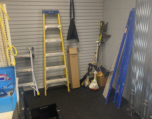 Pawn Shop «Dash 2 Cash Pawn Shop», reviews and photos, 1253 Morse Rd, Columbus, OH 43229, USA