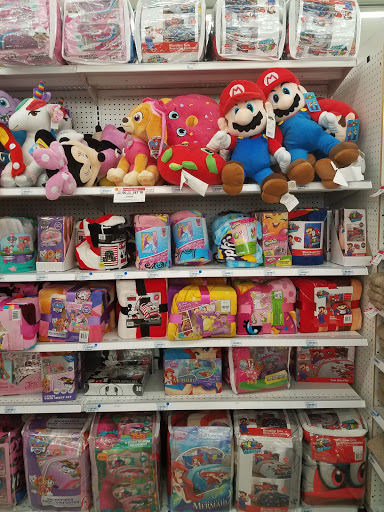 Discount Store «Kmart», reviews and photos, 2000 E 10 Mile Rd, Warren, MI 48091, USA