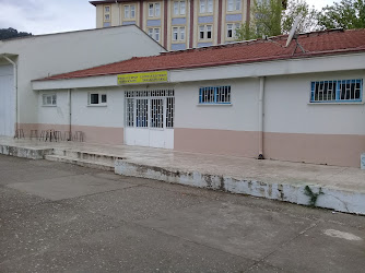 Taşova Şehit Polis Ahmet Yaşar Meslekî Ve Teknik Eğitim Merkezi