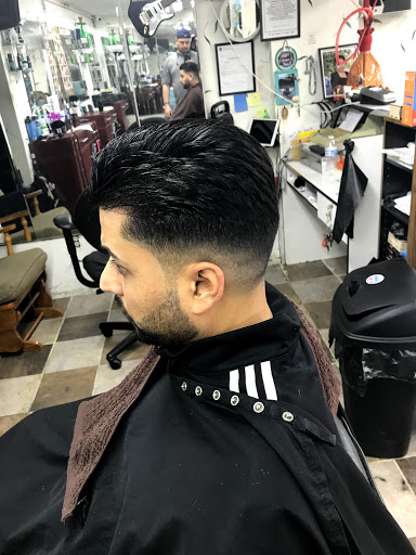 Barber Shop «New York Barber Shop», reviews and photos, 87 N Beverwyck Rd # B, Lake Hiawatha, NJ 07034, USA