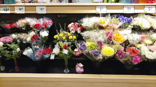 Grocery Store «Giant Food Stores», reviews and photos, 1008 Lititz Pike, Lititz, PA 17543, USA