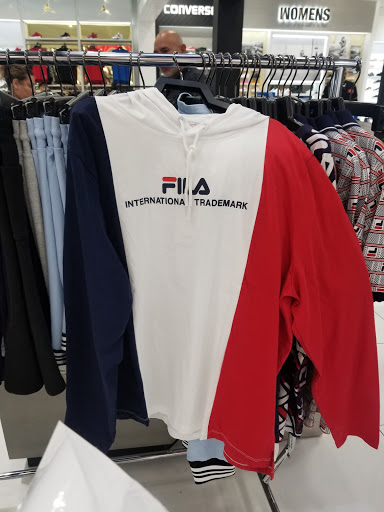 Shoe Store «Shoe Palace», reviews and photos, 2134 Montebello Town Center #2040, Montebello, CA 90640, USA