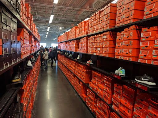 Sporting Goods Store «Nike Factory Store», reviews and photos, 5050 Factory Shops Blvd #905, Castle Rock, CO 80108, USA