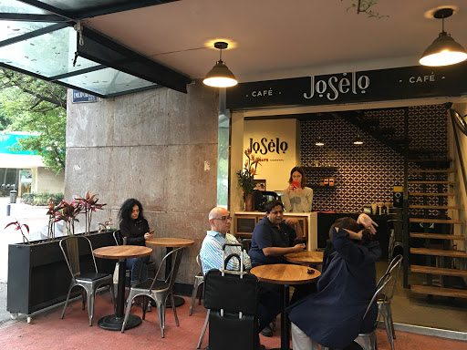 JoSélo Café