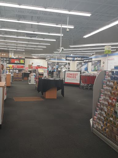 Office Supply Store «Staples», reviews and photos, 6272 Saginaw Rd, Grand Blanc, MI 48439, USA