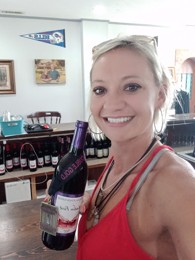 Winery «Sparkling Ponds Winery», reviews and photos, 10661 W Lake Rd, Ripley, NY 14775, USA