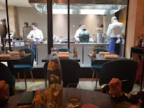 Atmosphère du Restaurant gastronomique OKA à Paris - n°2