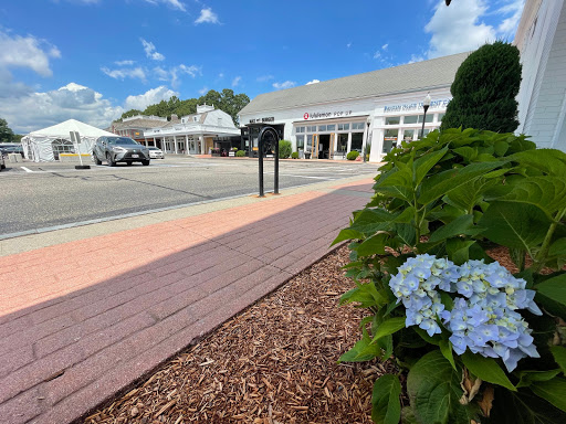 Shopping Mall «Longmeadow Shops», reviews and photos, 666 Bliss Rd # 2, Longmeadow, MA 01106, USA