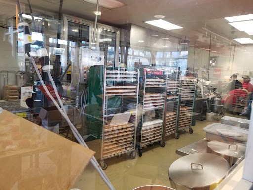 Bakery «Krispy Kreme Doughnuts», reviews and photos, 511 Moosic St, Scranton, PA 18505, USA