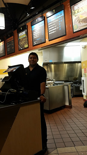 Mexican Restaurant «QDOBA Mexican Eats», reviews and photos, 2202 Main St, Carol Stream, IL 60188, USA