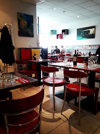 Atmosphère du Restaurant de cuisine traditionnelle Restaurant terre et mer à Cenon - n°4