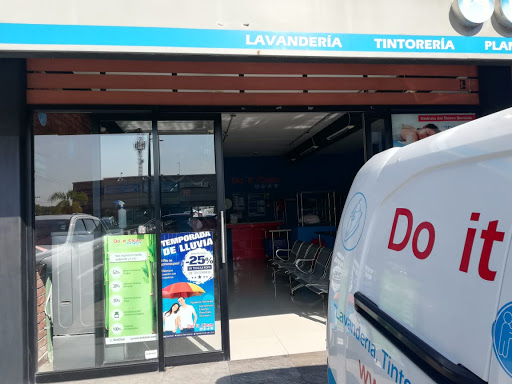 Lavandería Tintorería Do it Clean Valle Real