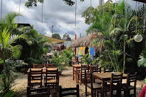 Aborigen Bar y Comida Salvaje image