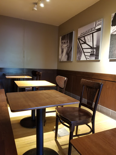 Coffee Shop «Starbucks», reviews and photos, 2450 E Main St, Bexley, OH 43209, USA