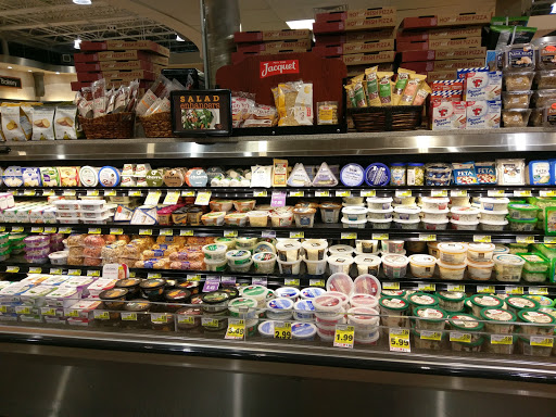 Grocery Store «Harris Teeter», reviews and photos, 3501 Oleander Dr, Wilmington, NC 28403, USA