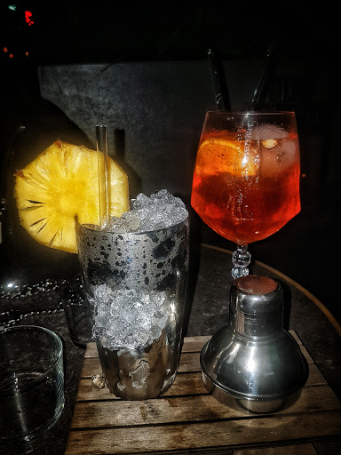 ultra cocktail bar